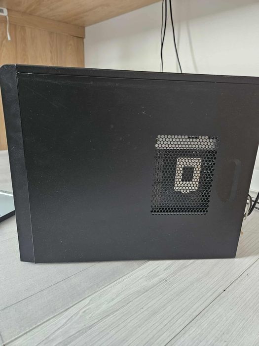 Komputer gamingowy konkretne informacje w opisie