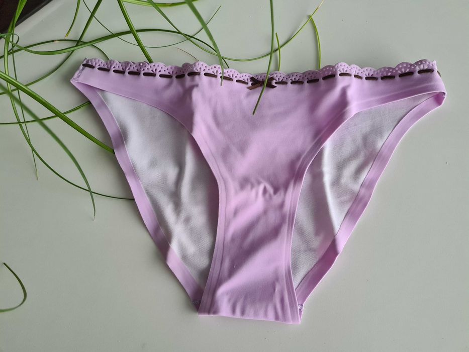 VICTORIA'S SECRET Fioletowa góra od bikini w rozmiarze S