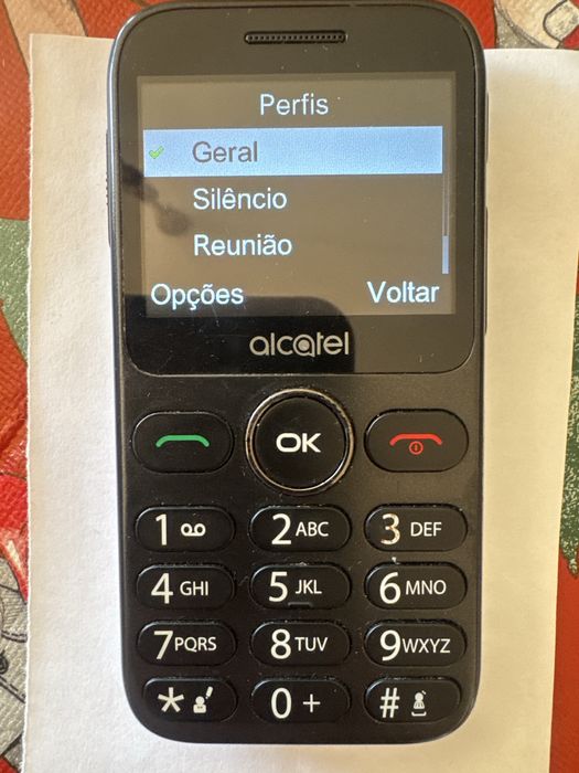 Telemóvel Alcatel 2020 para idosos