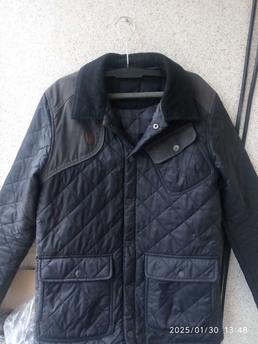 Класна чоловіча куртка