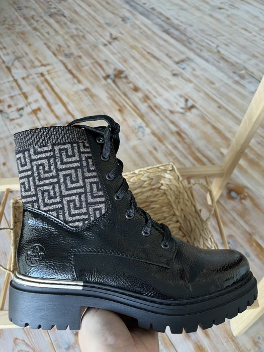 Ботінки rieker 39 рр ,нові  (дефект)