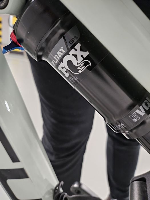 Sprzedam rower Focus Jam 6.9 S 2024 na Fox 150mm skoku Shimano XT