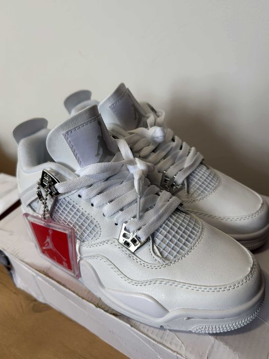 Air Jordan 4 R etro „Białe” – EU 38