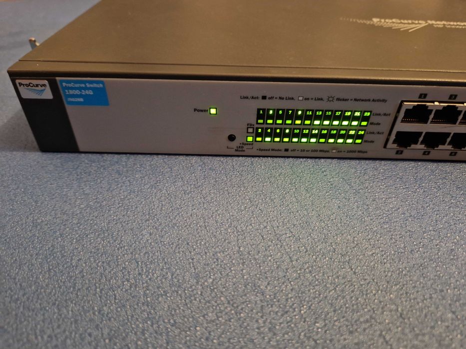 Switch HP Procurve 1800-24g64286057098497124