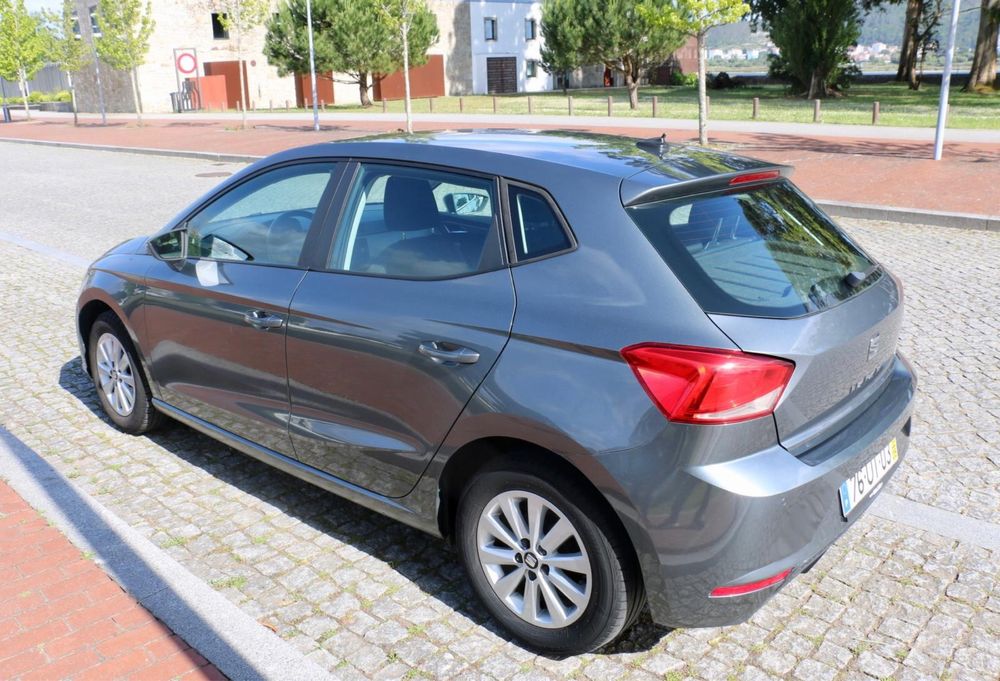 Seat Ibiza 1.0 Cinza Metalizado