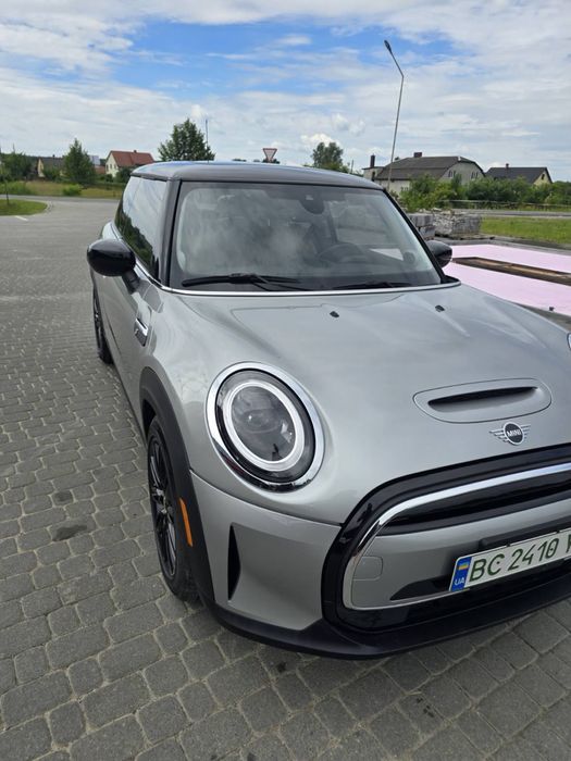 Mini Cooper SE 2023 електро