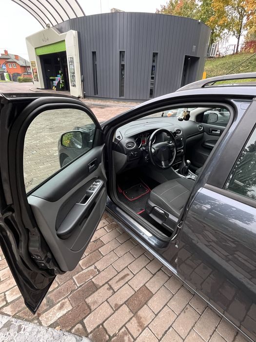 Ford Focus 2 Rest