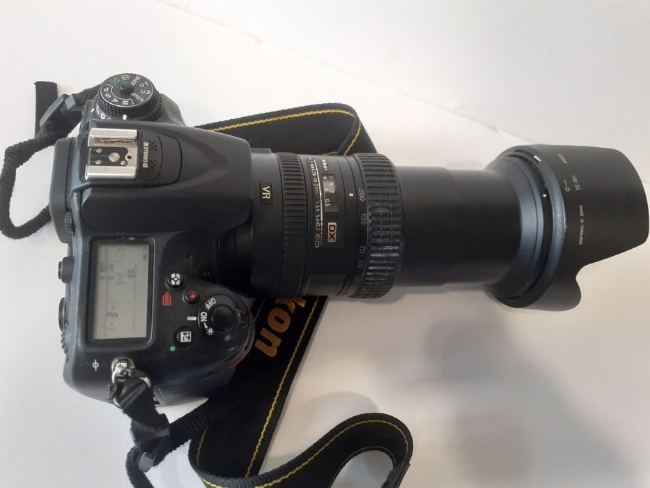 Nikon D7100 com objectiva 18x200 vr