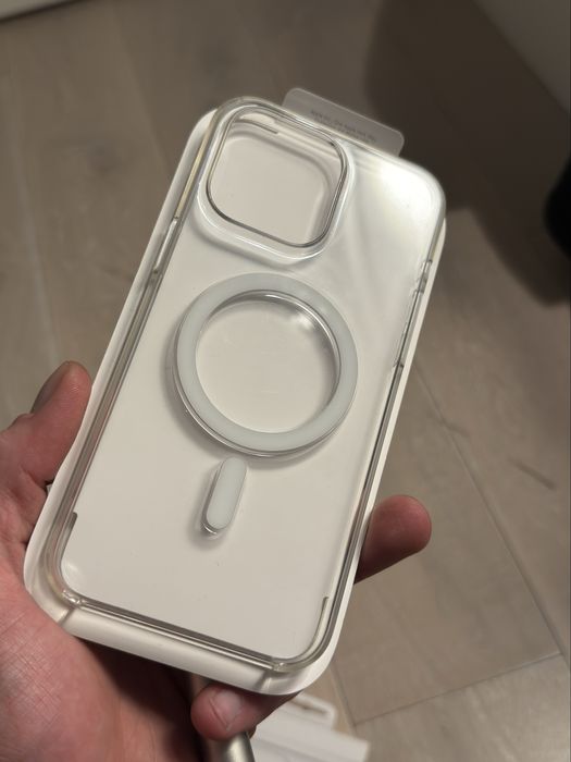 Apple clear case iPhone 15 Pro Max magsafe