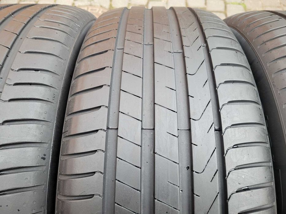 245 / 50 R   19   Pirelli     Lato/ Komplet