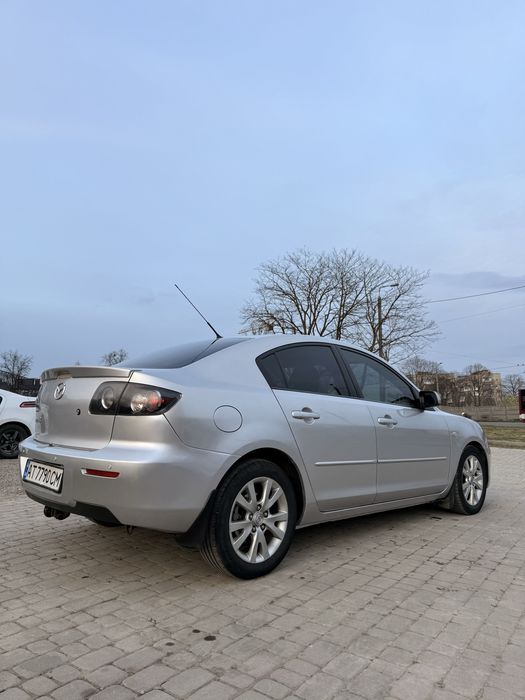 Автомобіль  Mazda 3 2008 рік