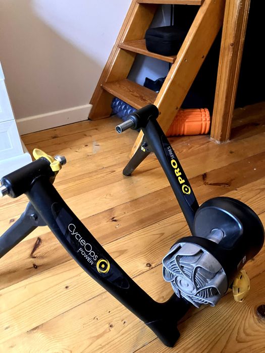 Trenażer rowerowy Cycle OPS PRO Series