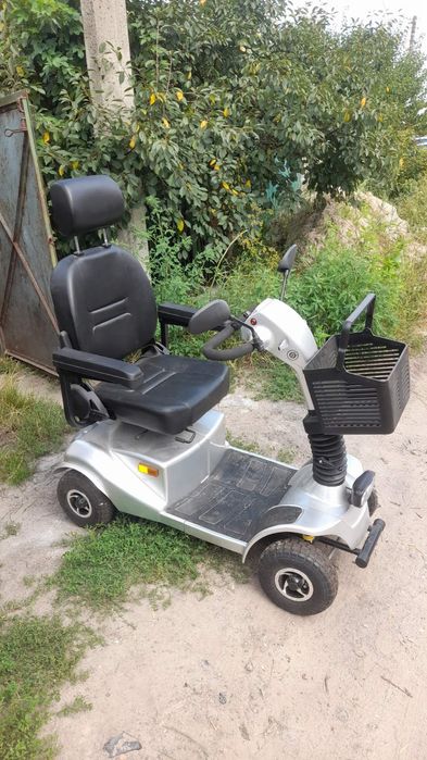 Електроскутер для людей з обмеженими можливостями