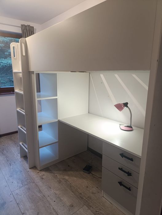 Łóżko piętrowe z biurkiem SMASTAD (IKEA)