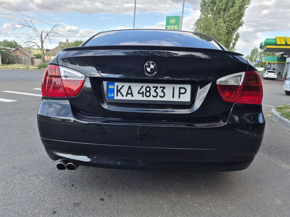 Продам  BMW 3 ( E90)