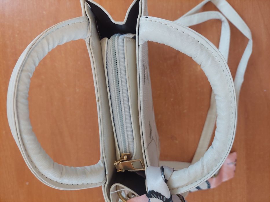 Сумки по 100гр.не кожа