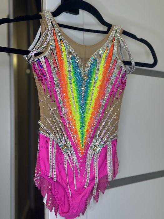 Strój startowy do gimnastyki artystycznej