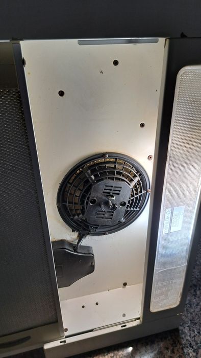 Vendo exaustor usada à funcionar
