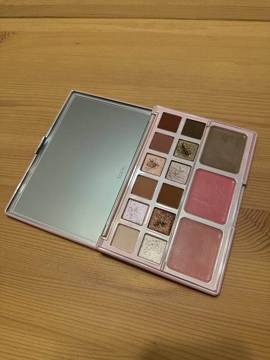 Tarte Maracuja Juicy Eye & Cheek Palette, paleta do makijazu oczu i policzkow