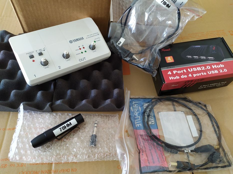 Yamaha 3 Audio Mixer Kit with Audio Mixer Table Mistura64750630384897120