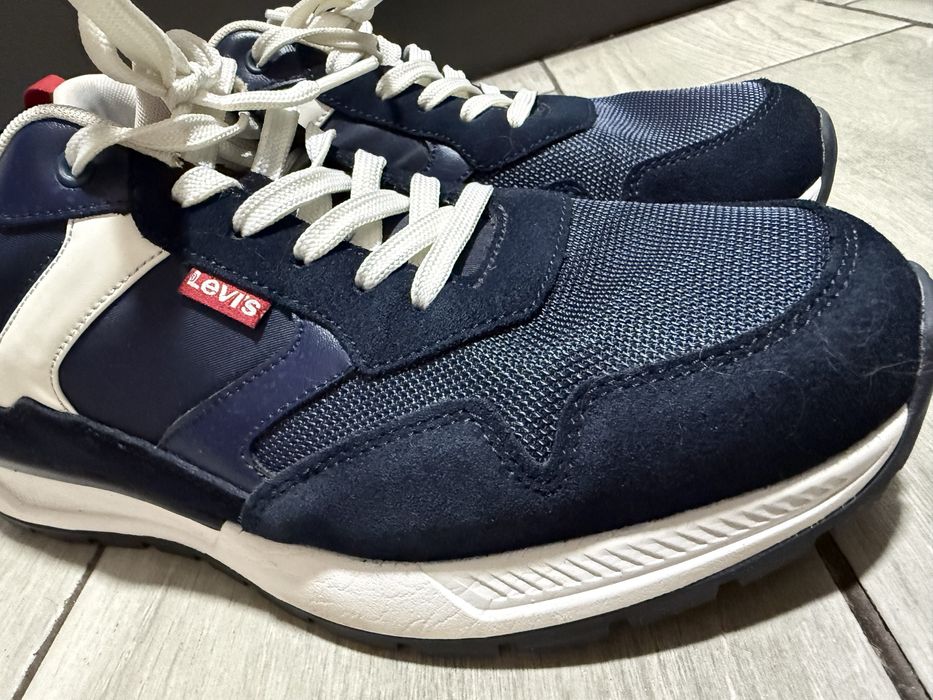 Кроссовки levi’s