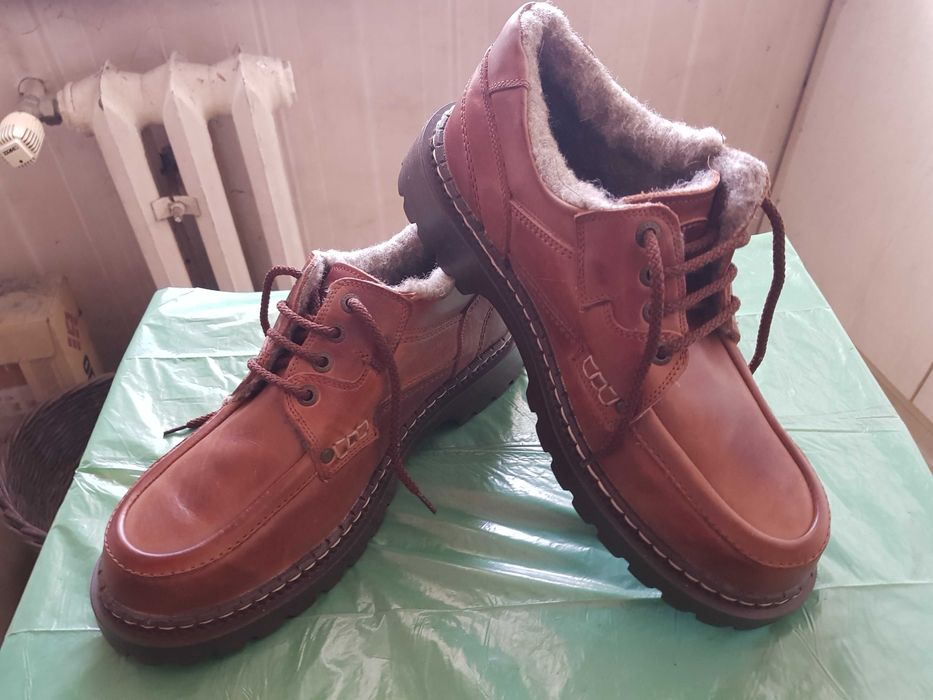 Buty zimowe, ocieplane kożuchem