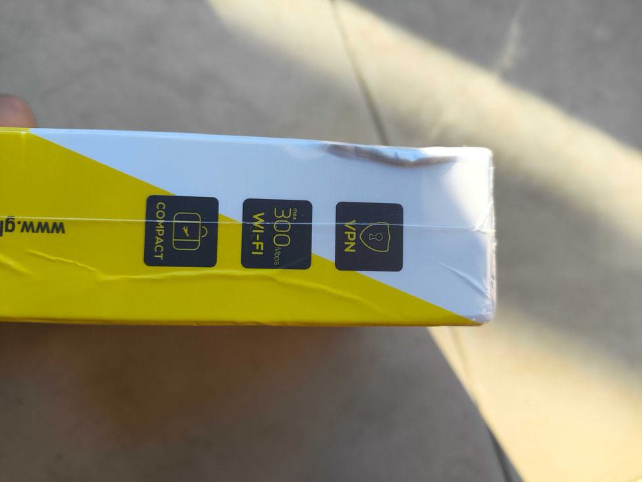 GL.iNet Mango GL-MT300N-V2 Router Wi-Fi Portátil Novo