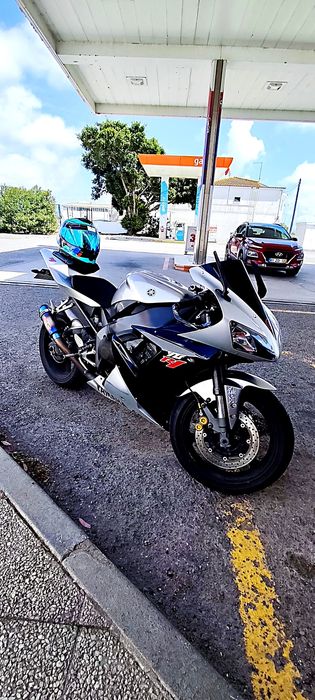 Moto Yamaha yzf r1 2003