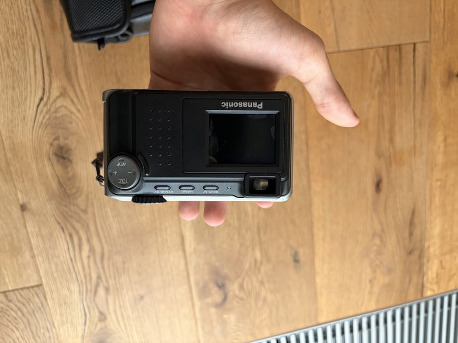 Sprzedam retro kamere panasonic tanio!!