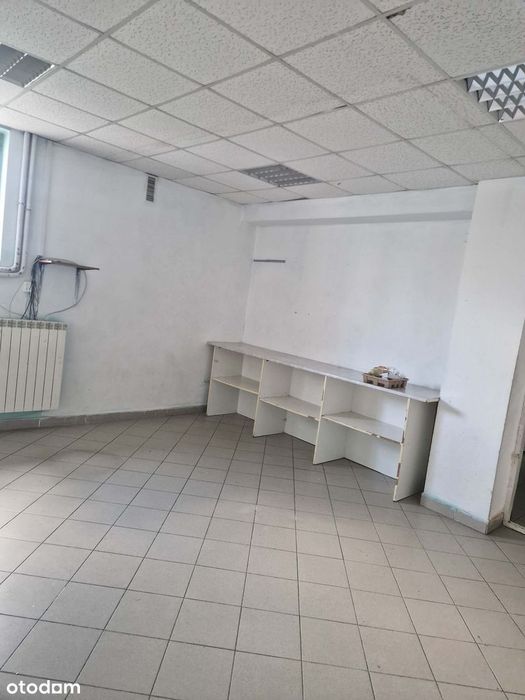 Lokal usługowo-handlowy 240 m2 centrum.