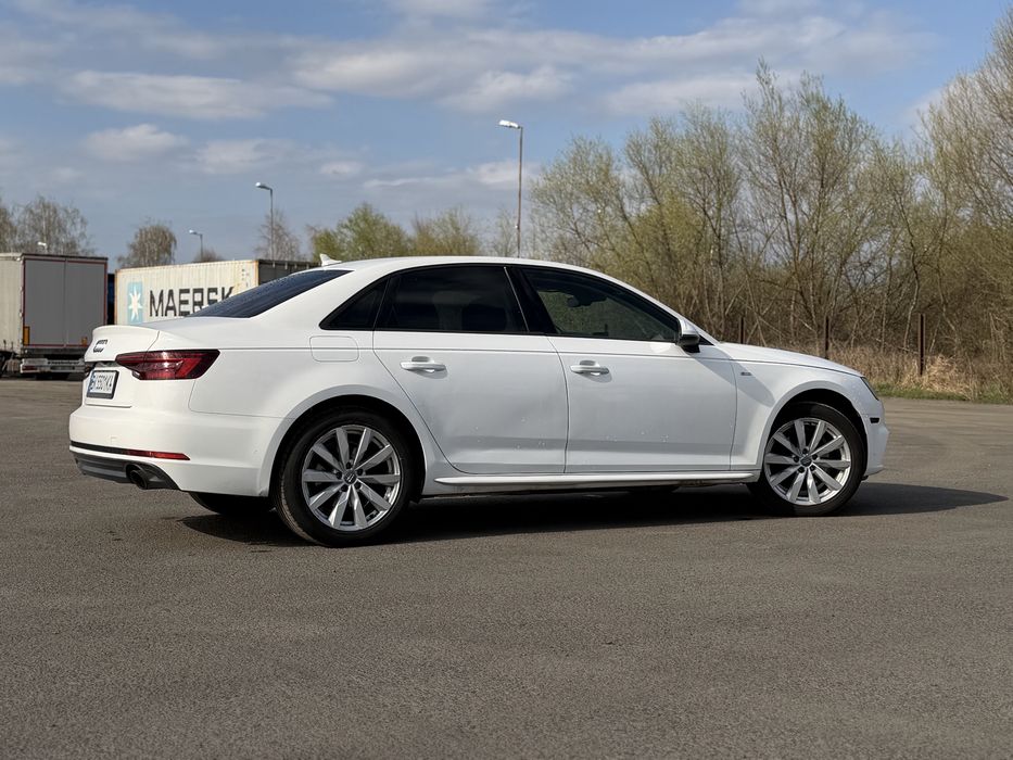 Audi a4b9 2017 2.0