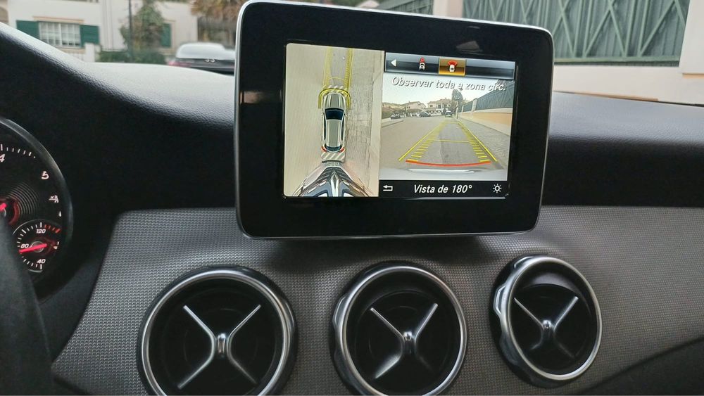 Mercedes-Benz GLA 180d