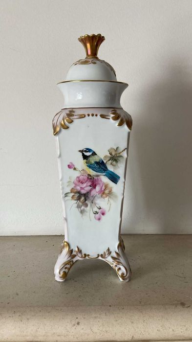 Loiça decorativa pintada à mão