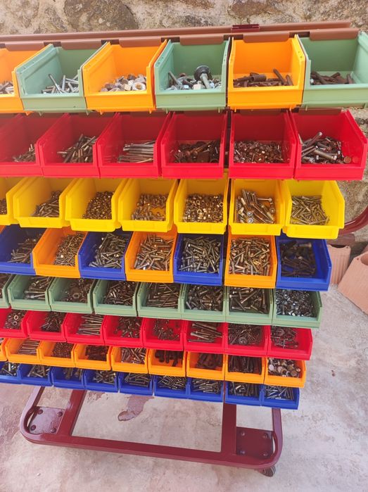 Carrinho de apoio a oficina