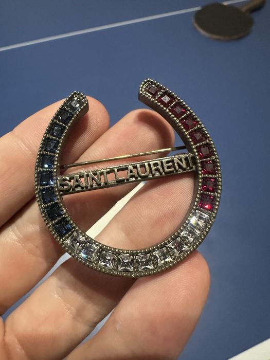 Broche Saint Laurent Paris — Ferradura com Cristais