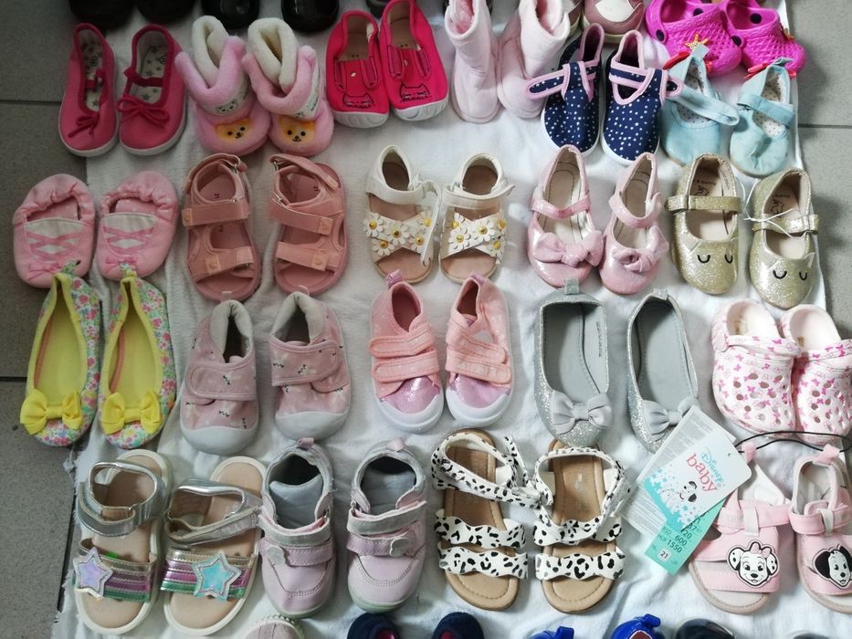 Buciki sandałki kozaczki pantofelki