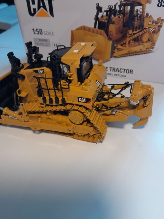 Model Buldozer Cat D9