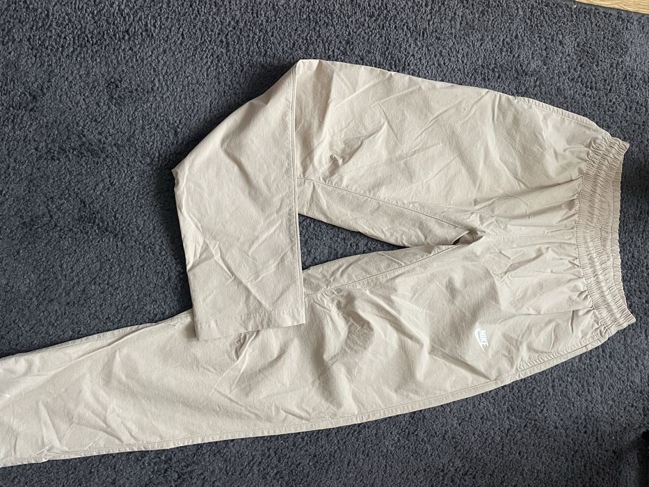 Spodnie trekingowe nike S