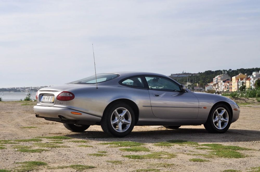 Jaguar XK XK8 4.0 Coupé Pele
