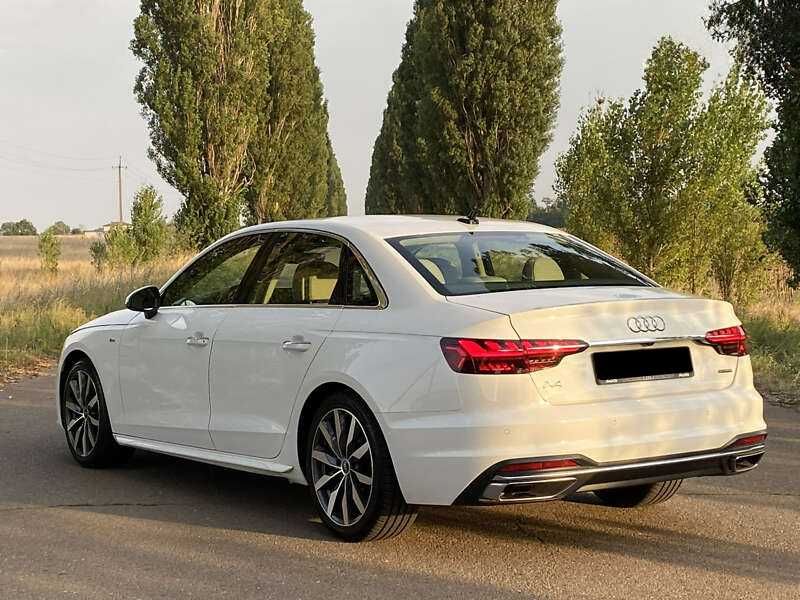 Audi A4 B9 2021 Quattro