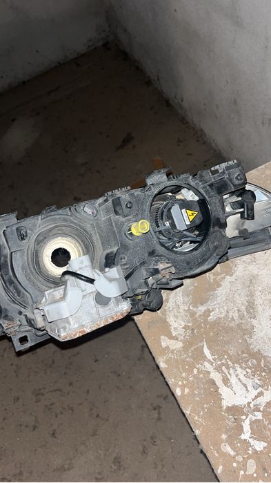 Ótica direita frente BMW e46 XENON