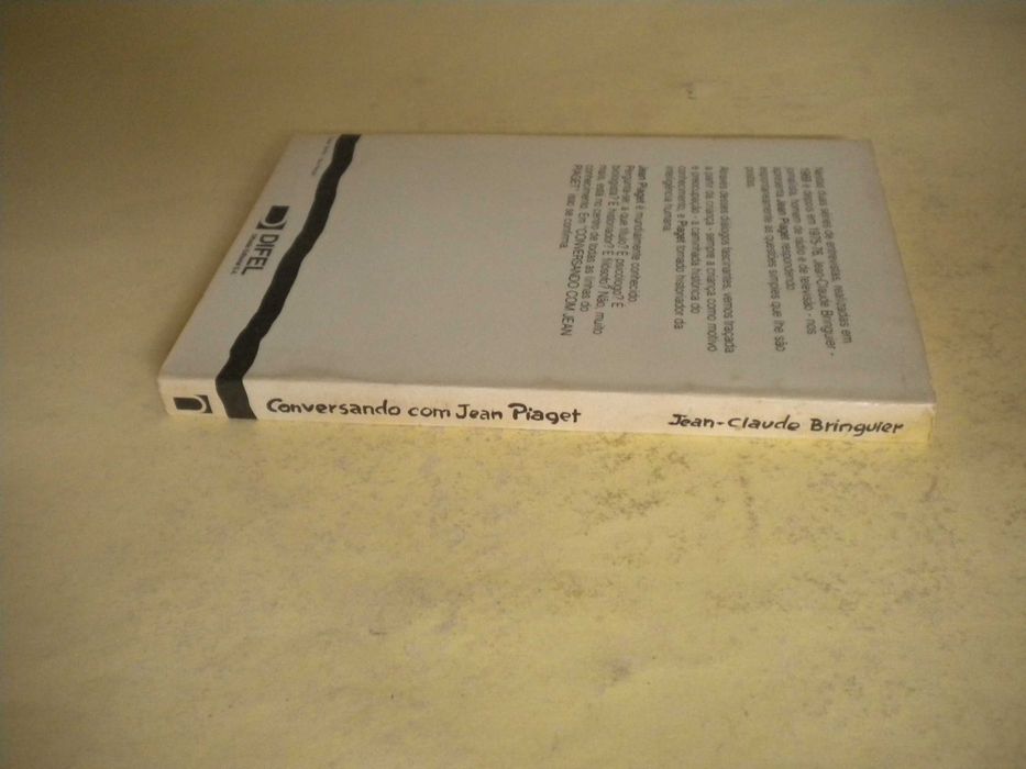 Conversando com Jean Piaget
de Jean-Claude Bringuier