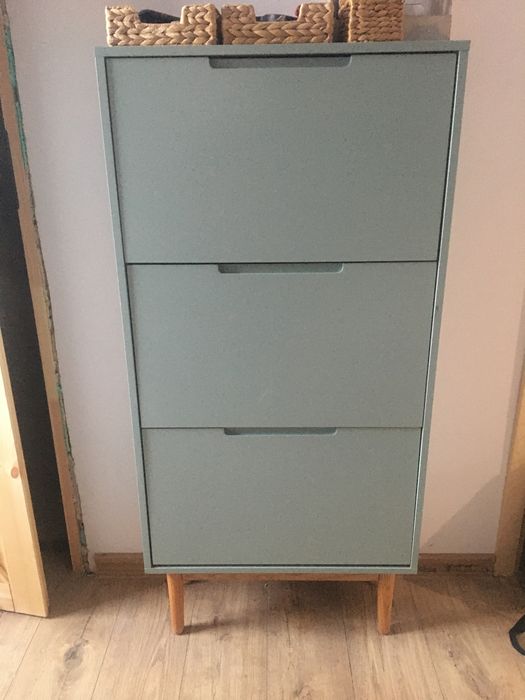 Szafka na buty solidna