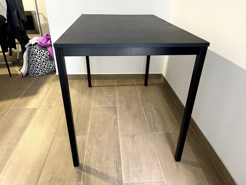 Mesa Ikea (110x67x74)