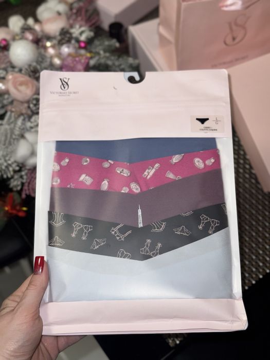 Набір білизни M,L (трусики) ОРИГІНАЛ Вікторія Сікрет Victoria‘s Secret