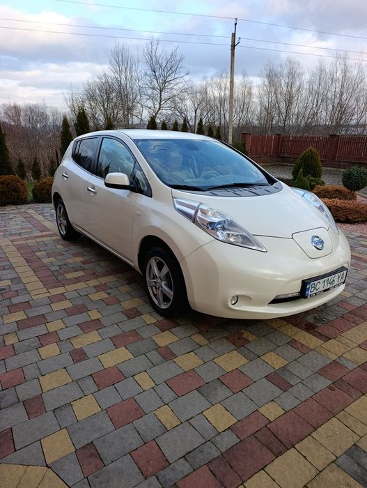 Продам  Nissan Leaf 2011 ,24kw