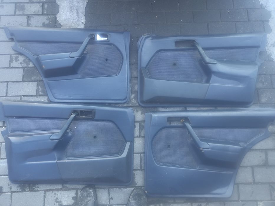 Карти дверей Мерседес 190  w 201