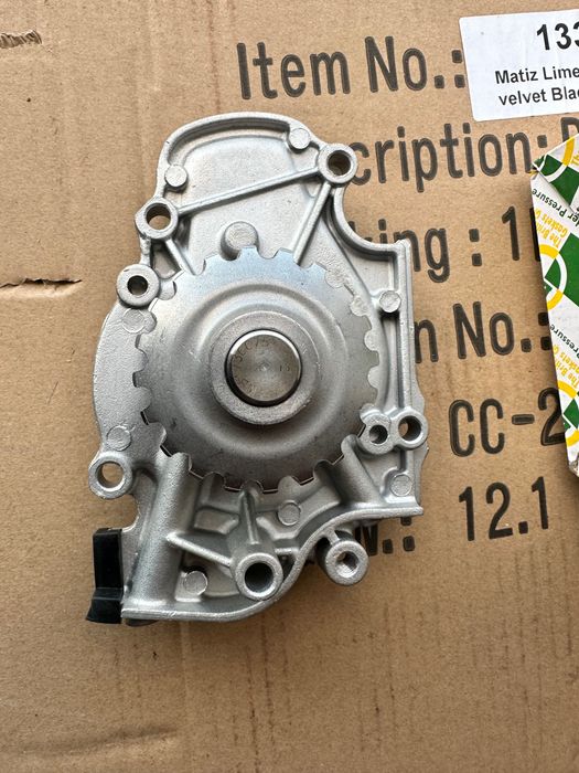 Помпа Водяний насос Honda Accord Prelude F20A4 Shuttle Rover 200 600