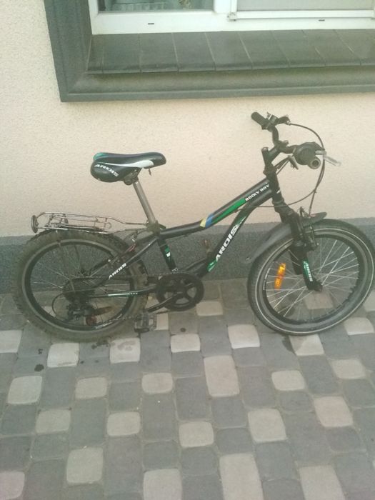 Продам детский спортивный велосипед.