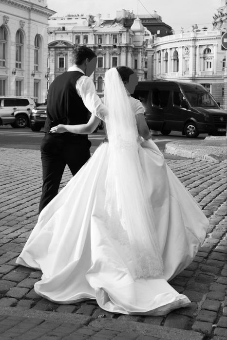 Шикарное дизайнерское свадебное платье Pollardi от Daria Karlozi